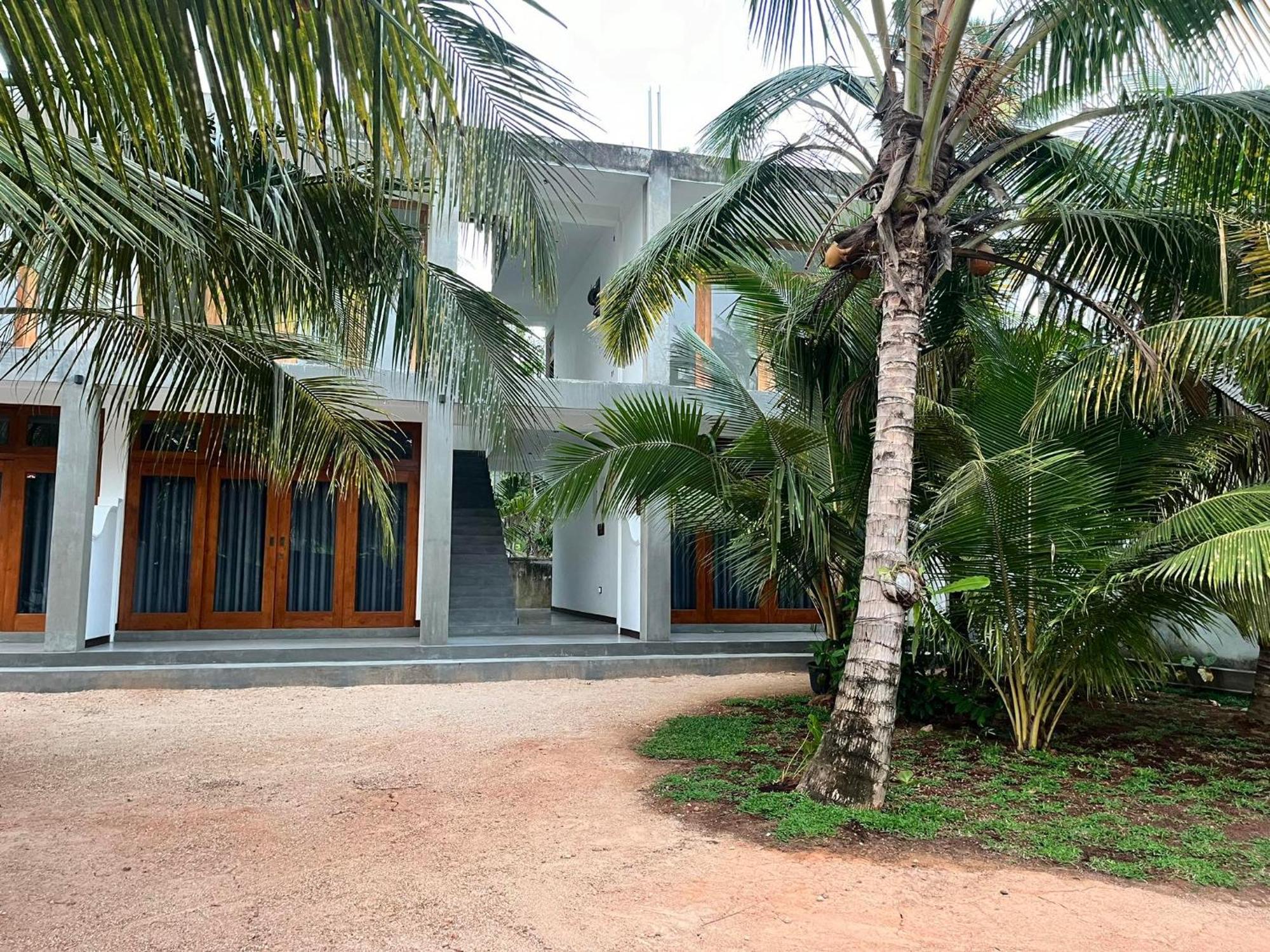 New Ocean Breeze Madiha Hotel Matara Exterior photo