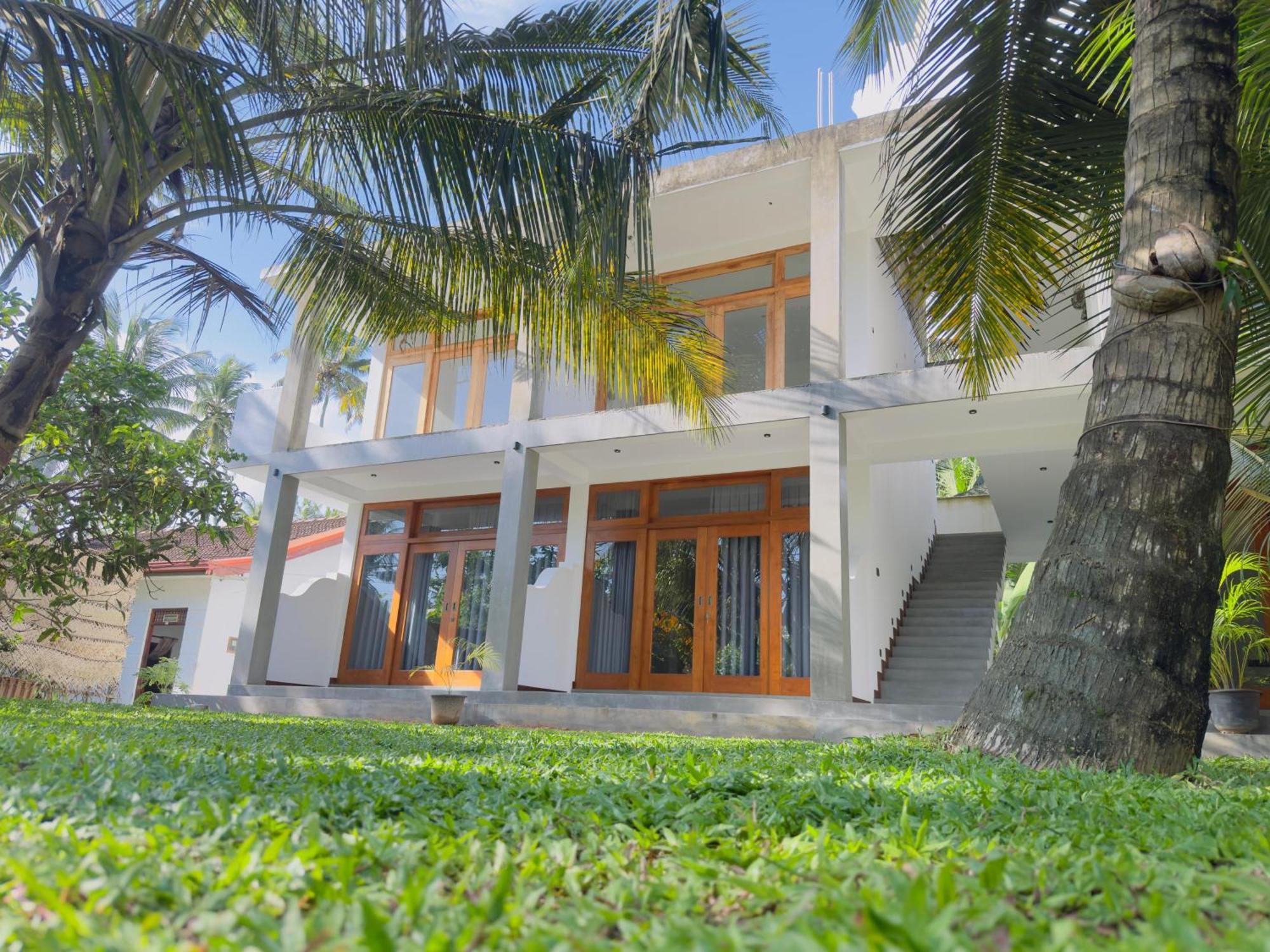 New Ocean Breeze Madiha Hotel Matara Exterior photo