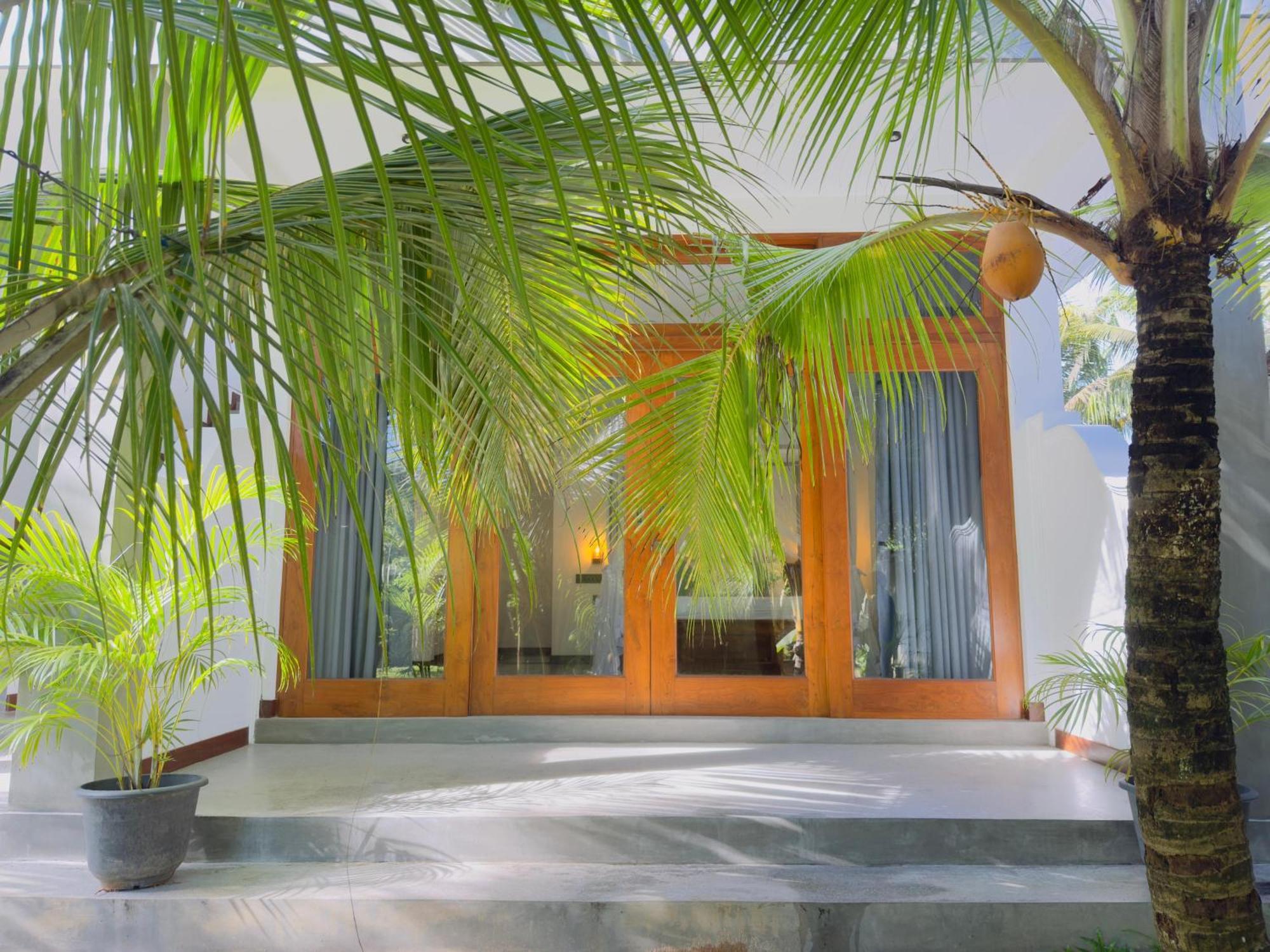 New Ocean Breeze Madiha Hotel Matara Exterior photo