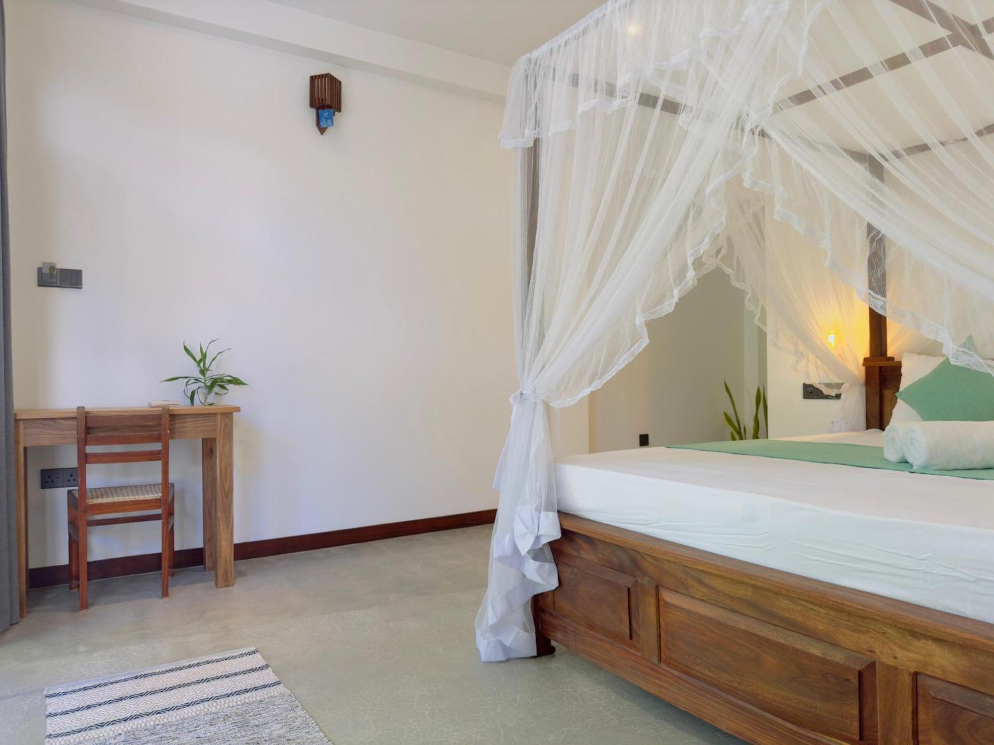 New Ocean Breeze Madiha Hotel Matara Exterior photo